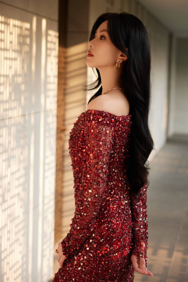 刘诗诗红裙镶钻，如焰火女神降临-3
